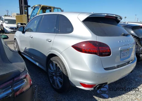 2014 Porsche Cayenne Gts из США, поврежденный, VIN WP1AD2A29ELA76227